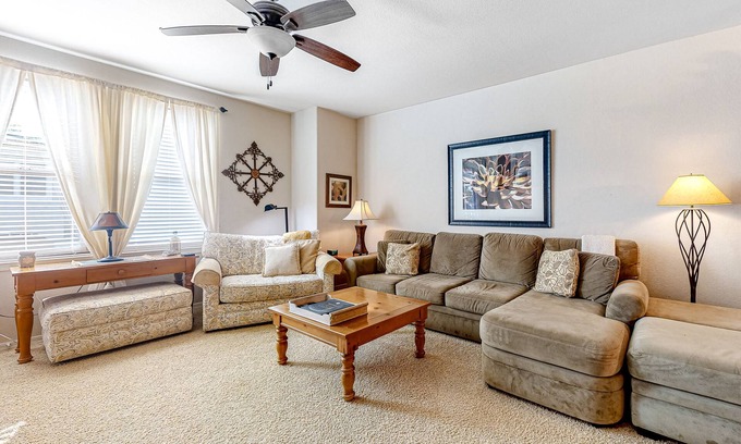 Kierland Condo | Comfortable Condo w/Fast WiFi & Central A/C plus a Shared Pool & Hot Tub