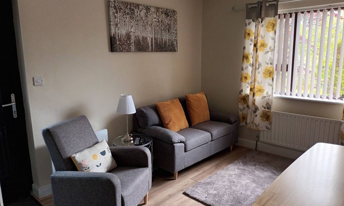 Ballyshannon Apartment | Comfortable, cosy 2 bedroom apartment in Donegal ππ
