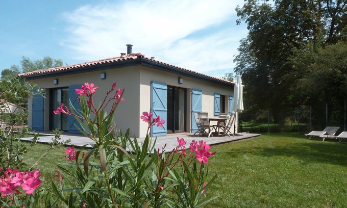 Durfort House | Comfortable cottage, on one level between Lake St Ferréol and Revel
