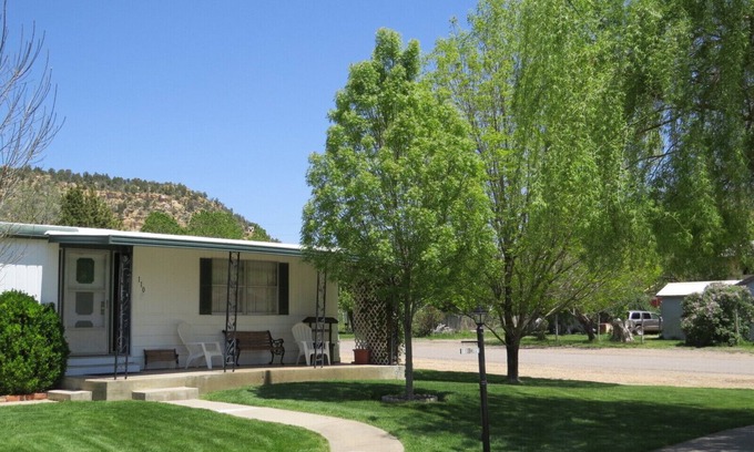 Orderville House | Comfortable family home on quiet street in center of magnificent parks!