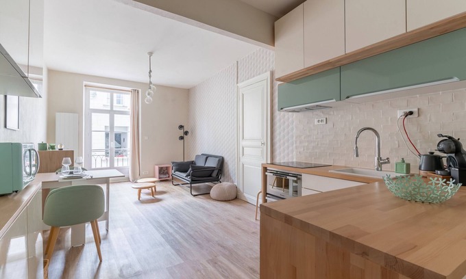 Decre-Cathedrale Apartment | Comfortable flat in the heart of Nantes