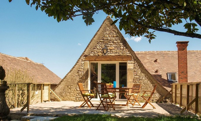Peyzac-le-Moustier House | Comfortable holiday home with private pool