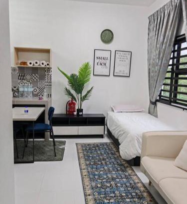 Bota Apartment | Comfortable Greenery
