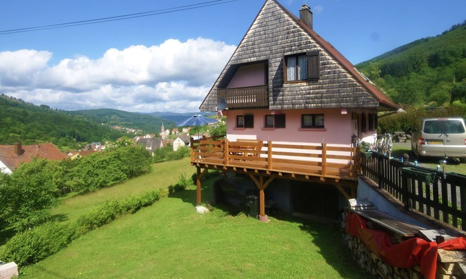 Natzwiller House | Comfortable Holiday Home with Fenced Garden in Natzwiller