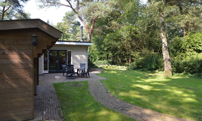 Zelhem House | Comfortable holiday home with a garden