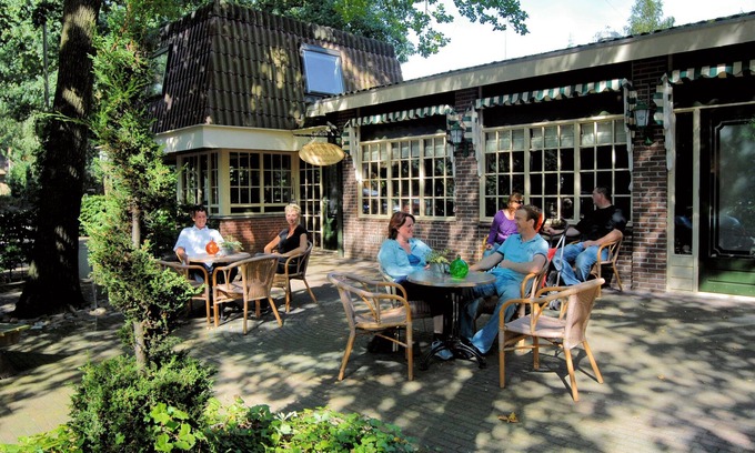 Hoge Hexel House | Comfortable holiday home in Hoge Hexel with Sauna