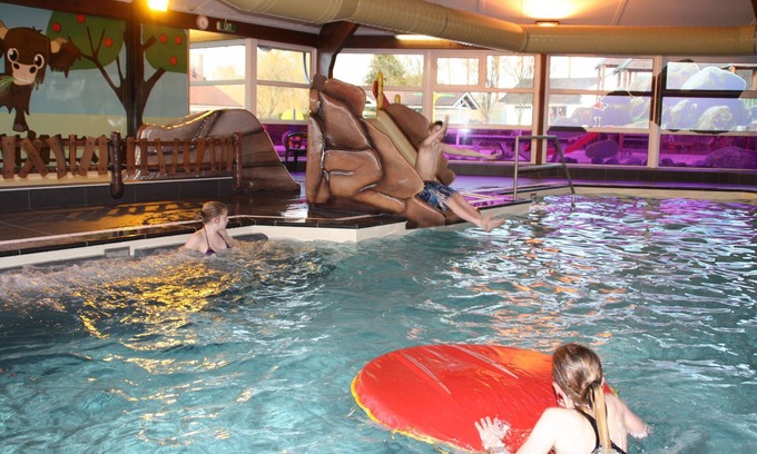 Zwiggelte House | Comfortable holiday home with dishwasher, 16 km. from Assen