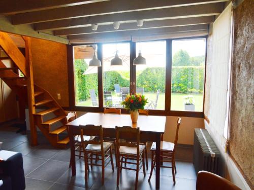 Flobecq House | Comfortable Home with Sauna, cleaning included
