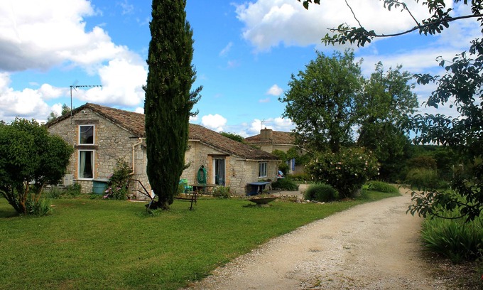 Bagat-en-Quercy House | Comfortable house, Private swimming pool, Pets allowed, Well-being, Nature Relaxation