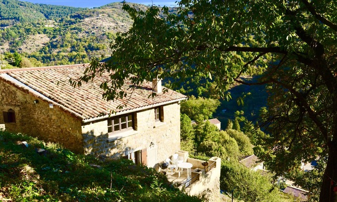 Asperjoc House | Comfortable house with breathtaking views over the valley.