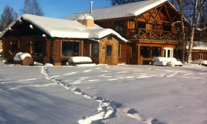 College House | Comfortable House With Kitchen On The Chena River. Family Friendly.