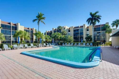 Jensen Beach Apartment | Comfortable Jensen Beach Condo with Pool View!