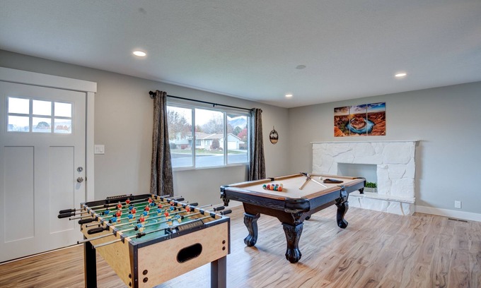 American Fork House | Comfortable Modern Home w/Hot Tub & Game Room