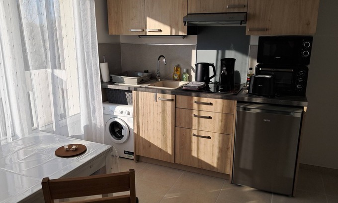 Montelimar Apartment | Comfortable new 2-room apartment by the river .