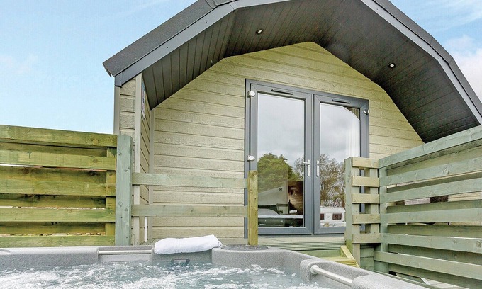 Hawes Cottage | Comfortable pod perfect for short stays for couples with a sense of fun.