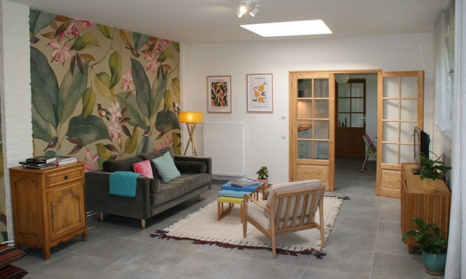 Marcq-en-Baroeul Apartment | Comfortable renovated apartment with garden 5min tram