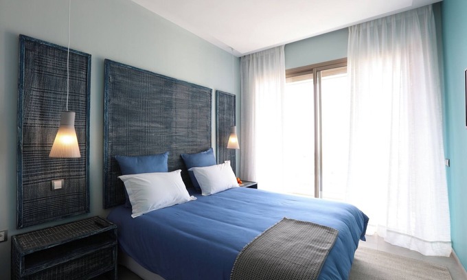 Imi Ouaddar Apartment | Comfortable seafront apartment with terrace
