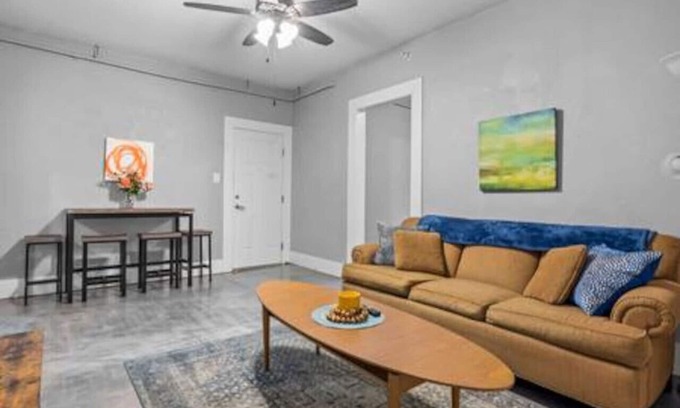 Downtown Des Moines Apartment | Comfortable stay in historic Sherman Hill-3