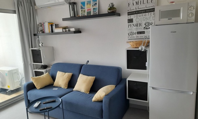 La Petite Motte Apartment | Comfortable studio by the sea