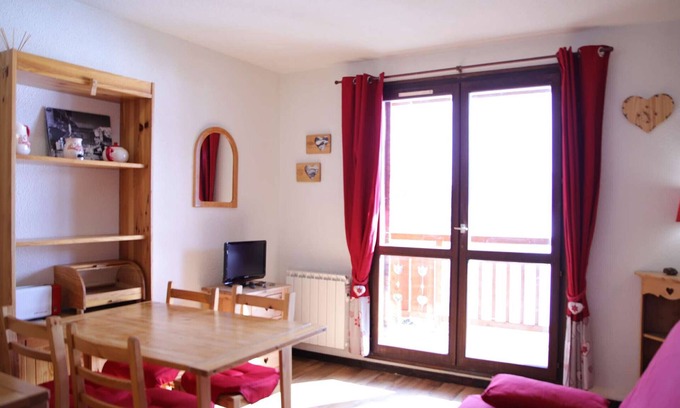 Auris Apartment | Comfortable studio with balcony 400m from the slopes - Auris en Oisans