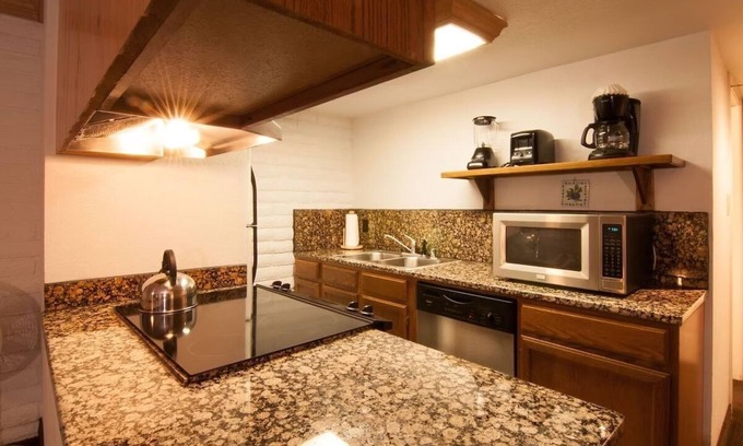 Incline Village Apartment | Comfortable Vacation incline village Lake Tahoe Studio/Cabin/Apartment Sleeps 2