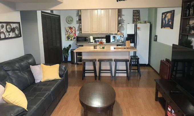 Sand Lake House | Comfy 2 Bedroom 1 Bath Near Sand Lake and Airport