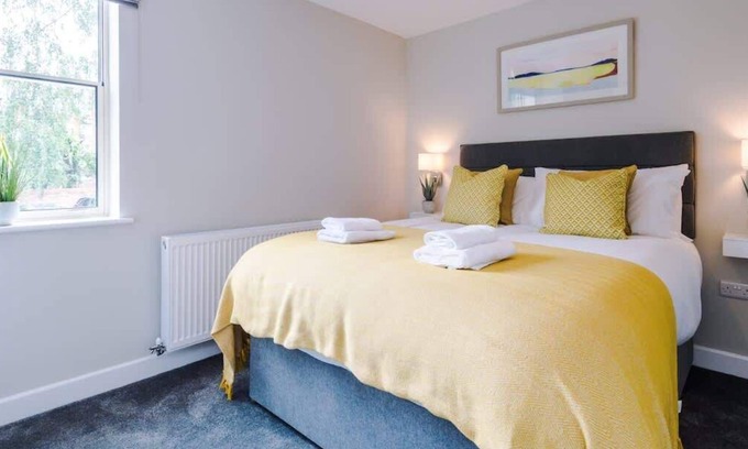 Chester Condo | Comfy 2 Bedroom Apartment in Chester City Centre