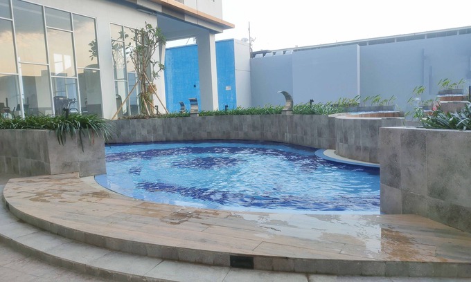 Sidoarjo Apartment | Comfy And Spacey 2Br Apartment At Suncity Residence