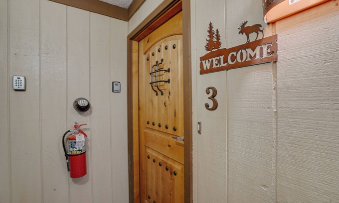 Angel Fire Condo | Comfy Condo close to the Chair Lift
