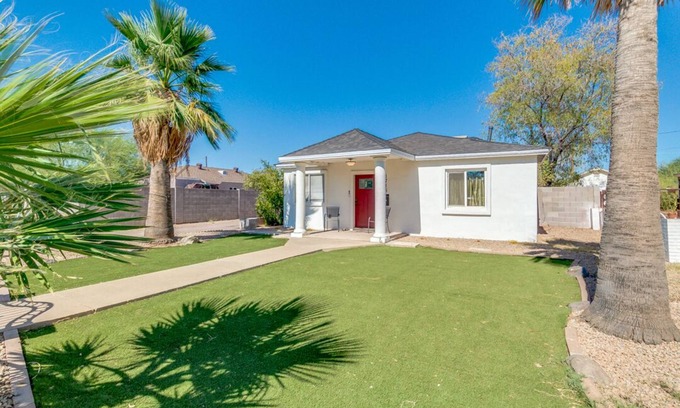 Coronado House | Comfy Historic Home by PH Children/Banner/ValleyWise Hospitals and Dtwn Phx
