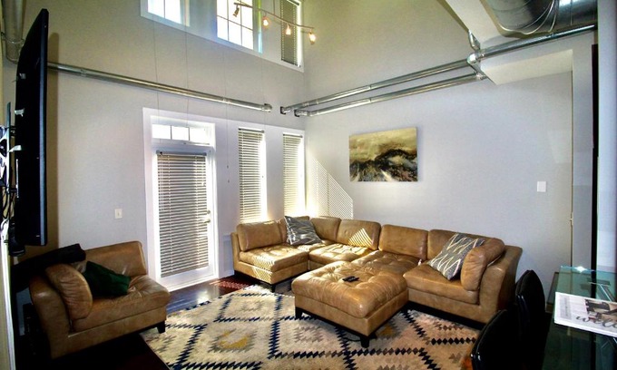 Atlantic Station Area Apartment | Comfy Industrial Loft 10 Star Location Photo Studio Included