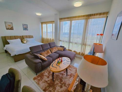 Semenyih Apartment | Comfy Kiara Plaza Semenyih Broga Hill Sdio 5Pax