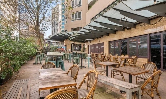 Chatswood Apartment | Comfy Studio Next to Chatswood Station