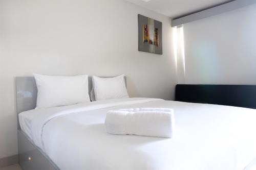 Cikarang Apartment | Comfy Studio Room The Oasis Apartment By Travelio