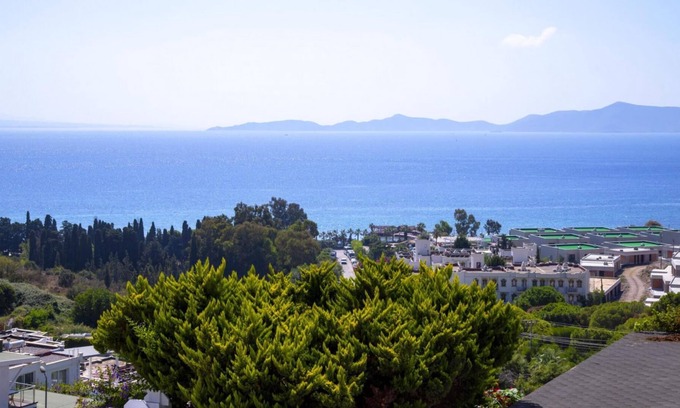 Mentese Villa | Comfy Villa with Shared Pool and Terrace in Bodrum