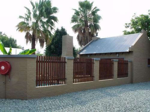 New Redruth Cabin | Commalong Lodge