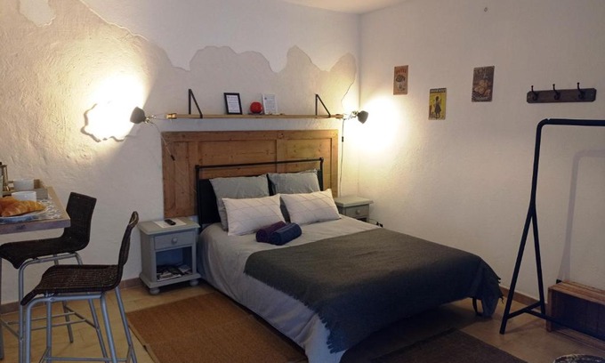 Eyragues Apartment | Comme un petit gîte au coeur du vieux village