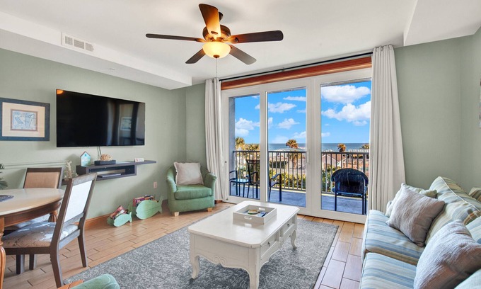 Tybee Island Condo | Community Pool | 5*Clean | Flex Cancelation