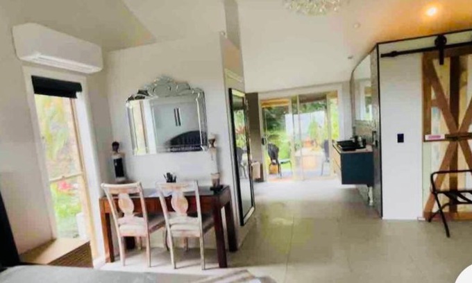 Mudgeeraba House | Como Guest Suite
