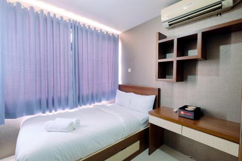 Depok Apartment | Compact Studio Saladdin Mansion Apartment By Travelio