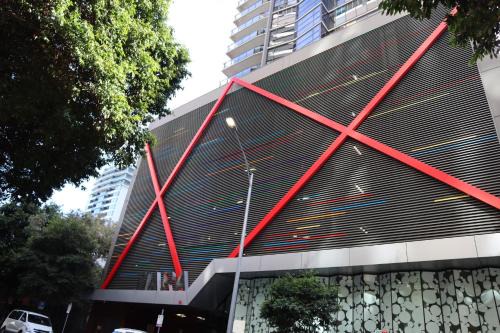 Southbank Apartment | Complete Host Tiara Apartments