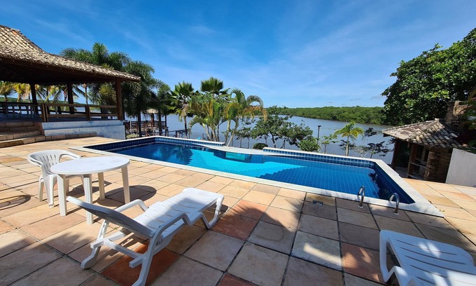 Porto Seguro Apartment | Complete suite in a condominium overlooking the river
