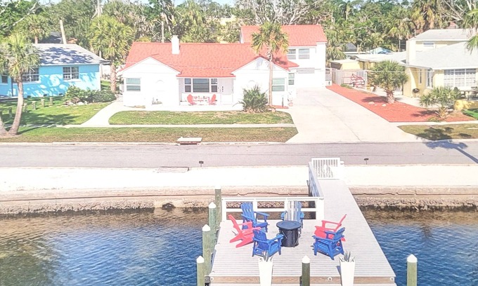 Bayou Shores Apartment | Completely Redone Waterfront Apt w/Great Views, Patio, Balcony, Dock and Garage