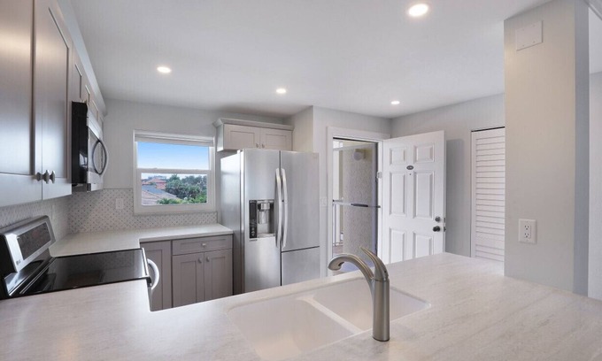 Marco Island Condo | Completely Remodeled 2 Bed 2 Bath I Block Away From Free Beach Access