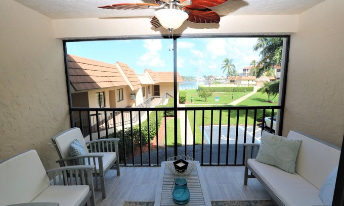 Marco Island Condo | Completely Renovated Condo