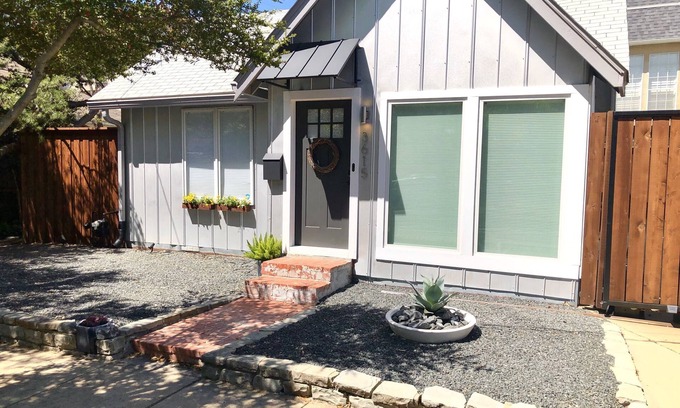 Park Cities House | Completely Renovated 1bed/2bath Home with Office & Yard