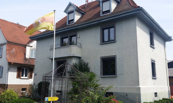 Kenzingen Apartment | Completely renovated apartment near the Europa-Park