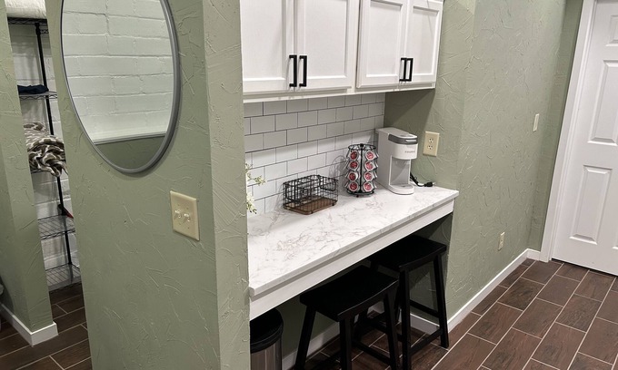Boone Apartment | Completely renovated! Within a few blocks of downtown bars and restaurants