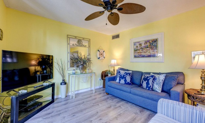 Hilton Head Island Condo | *Completely Updated Condo Just Steps to Beach and Pool*