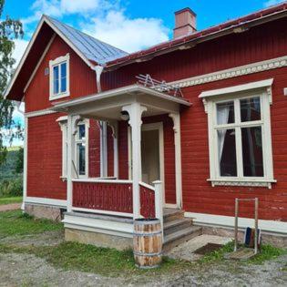 Hammarstrand House | Conciërgewoning van het gerechtsgebouw.